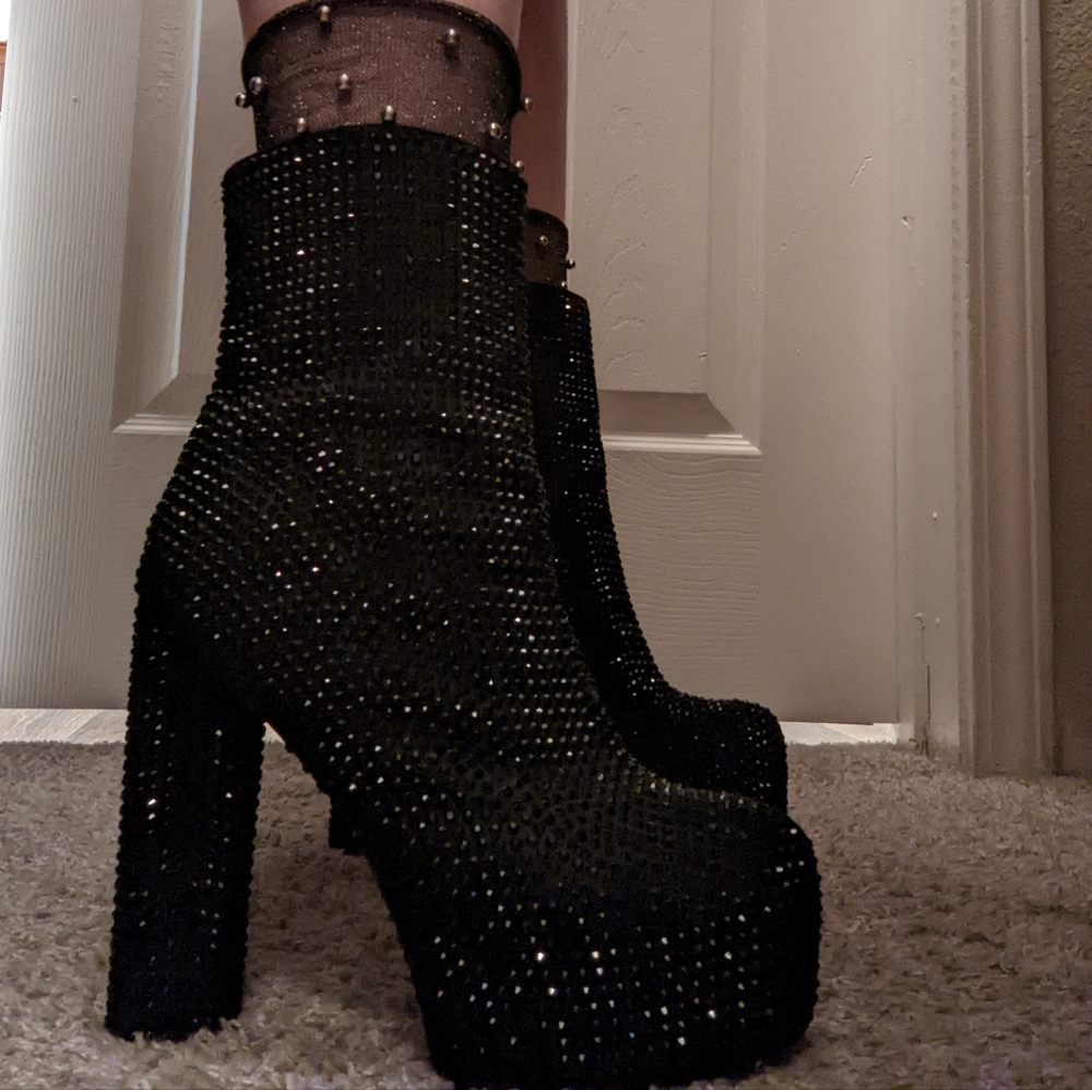 Privileged "Octavio"- Black Rhinstone Platform Boots